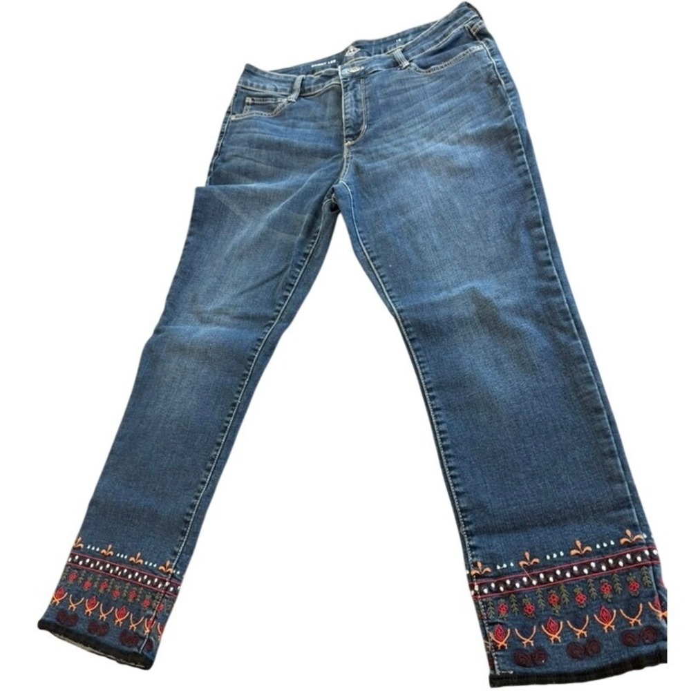 St. John's Bay Straight Leg Jeans Blue Embroidered Hem Crochet Trim See Measure